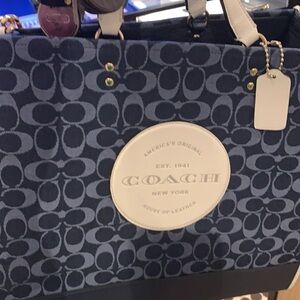 Coach C2827 Dempsey Tote Bag 40 In Signature Denim With Coach Denim Signature LG